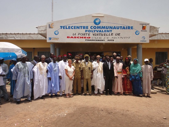 Télécentres communautaires : Minpostel et Mincom pour piloter le projet TCP Télécentres communautaires